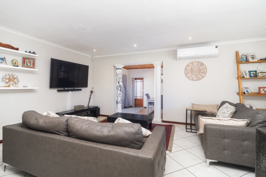 3 Bedroom Property for Sale in Soneike Western Cape
